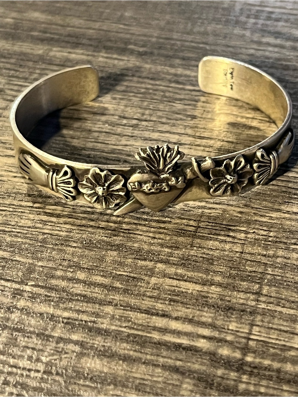 Sacred Heart Floral Cuff Bracelet. Elgin Tom Amor Eterno. Beautiful. Sterling